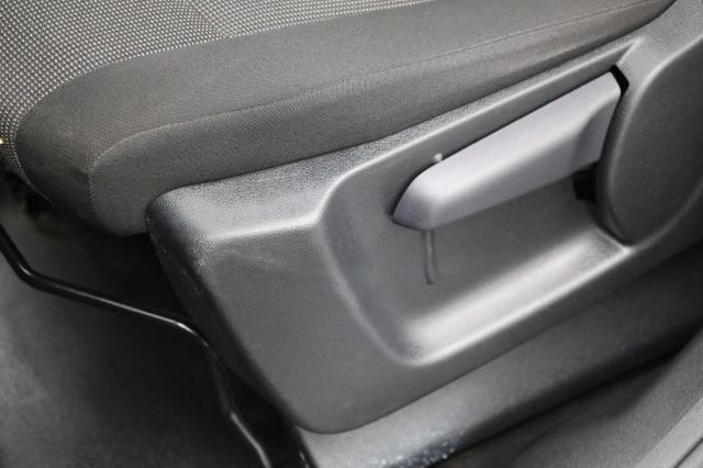 Peugeot Partner 1.5 BlueHDI 102PS NEUES MODELL 2-Sitzer AHK Klima Radio Apple CarPlay Android Auto Bluetooth DAB PDC v+h Rückf.Kamera Tempomat Ganzj.Reifen 