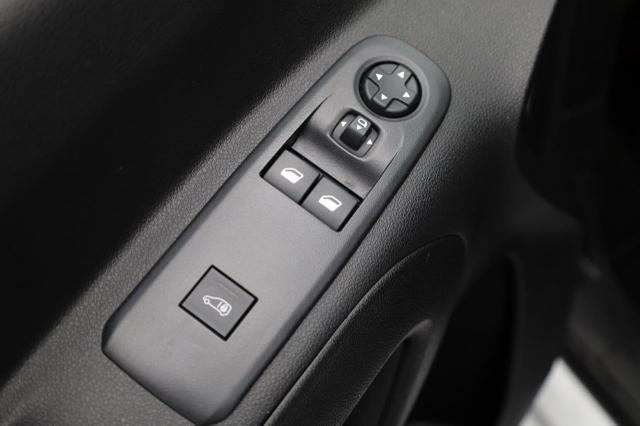 Peugeot Partner 1.5 BlueHDI 102PS 2-Sitzer AHK Klima Radio Apple CarPlay Android Auto Bluetooth DAB PDC v+h Rückf.Kamera Tempomat Ganzj.Reifen 