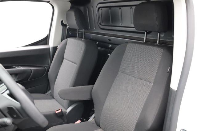 Peugeot Partner 1.5 BlueHDI 130PS Automatik NEUES MODELL 2-Sitzer Apple CarPlay Android Auto AHK Klima Bluetooth DAB PDC v+h Rückf.Kamera Tempomat Ganzj.Reifen 