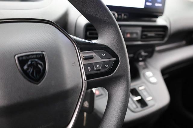 Peugeot Partner 1.5 BlueHDI 130PS Automatik NEUES MODELL 2-Sitzer Apple CarPlay Android Auto AHK Klima Bluetooth DAB PDC v+h Rückf.Kamera Tempomat Ganzj.Reifen 