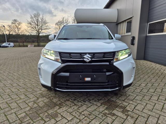 Suzuki Vitara Comfort 110PS MHEV 4x4 ALLGRIP 1.4 Boosterjet Allrad Navi Klimaautomatik Sitzheizung ACC PDC Rückf.Kamera Suzuki-Radio Apple CarPlay Android Auto Touchscreen 2xKeyless 17-LM 