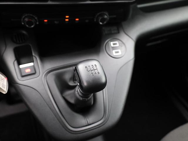 Peugeot Partner 1.5 BlueHDI 102PS NEUES MODELL 2-Sitzer AHK Klima Radio Apple CarPlay Android Auto Bluetooth DAB PDC v+h R&uuml;ckf.Kamera Tempomat Ganzj.Reifen 