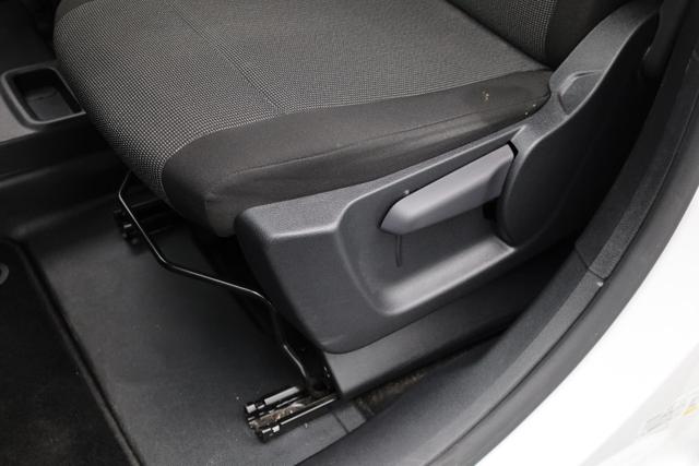 Peugeot Partner 1.5 BlueHDI 130PS Automatik NEUES MODELL 2-Sitzer Apple CarPlay Android Auto AHK Klima Bluetooth DAB PDC v+h R&uuml;ckf.Kamera Tempomat Ganzj.Reifen 