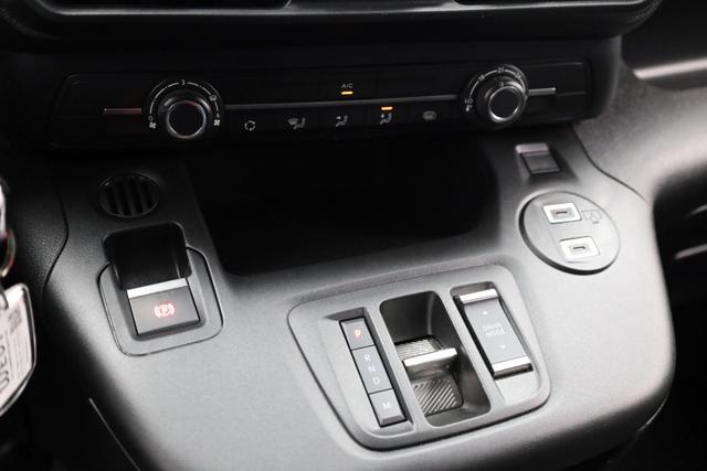 Peugeot Partner 1.5 BlueHDI 130PS Automatik NEUES MODELL 2-Sitzer Apple CarPlay Android Auto AHK Klima Bluetooth DAB PDC v+h R&uuml;ckf.Kamera Tempomat Ganzj.Reifen 