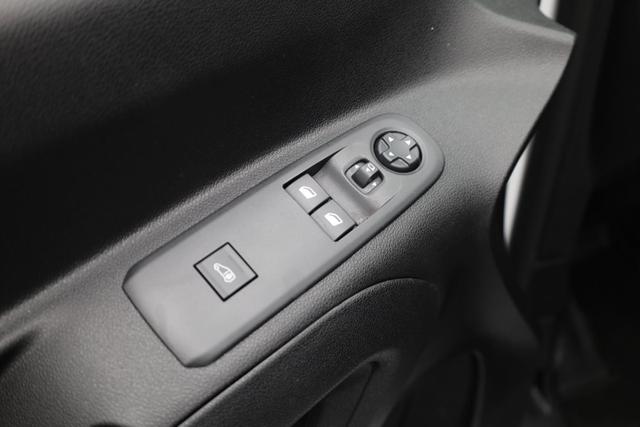Peugeot Partner 1.5 BlueHDI 130PS Automatik NEUES MODELL 2-Sitzer Apple CarPlay Android Auto AHK Klima Bluetooth DAB PDC v+h R&uuml;ckf.Kamera Tempomat Ganzj.Reifen 