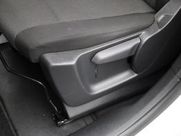 Peugeot Partner 1.5 BlueHDI 102PS NEUES MODELL 2-Sitzer AHK Klima Radio Apple CarPlay Android Auto Bluetooth DAB PDC v+h R&uuml;ckf.Kamera Tempomat Ganzj.Reifen 