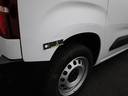 Peugeot Partner 1.5 BlueHDI 102PS NEUES MODELL 2-Sitzer AHK Klima Radio Apple CarPlay Android Auto Bluetooth DAB PDC v+h R&uuml;ckf.Kamera Tempomat Ganzj.Reifen 