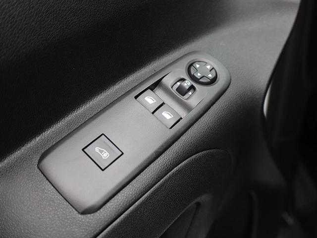 Peugeot Partner 1.5 BlueHDI 102PS NEUES MODELL 2-Sitzer AHK Klima Radio Apple CarPlay Android Auto Bluetooth DAB PDC v+h R&uuml;ckf.Kamera Tempomat Ganzj.Reifen 