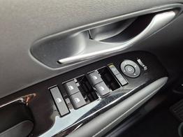 Hyundai TUCSON Trend 1.6 T-GDI 150PS Automatik TZ 2026 Teil-Leder Sitzheizung v+h Lenkradheizung Klimaautomatik Navi Touchscreen DAB+ Apple CarPlay + Android Auto PDC R&uuml;ckf.-Kamera Matrix-LED-Scheinw. 