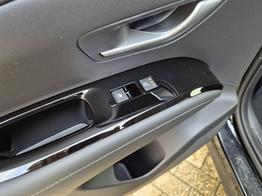 Hyundai TUCSON Trend 1.6 T-GDI 150PS Automatik TZ 2026 Teil-Leder Sitzheizung v+h Lenkradheizung Klimaautomatik Navi Touchscreen DAB+ Apple CarPlay + Android Auto PDC R&uuml;ckf.-Kamera Matrix-LED-Scheinw. 