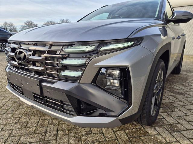 Hyundai TUCSON Trend 1.6 T-GDI 150PS Automatik TZ 2026 Teil-Leder Sitzheizung v+h Lenkradheizung Klimaautomatik Navi Touchscreen DAB+ Apple CarPlay + Android Auto PDC R&uuml;ckf.-Kamera Matrix-LED-Scheinw. 