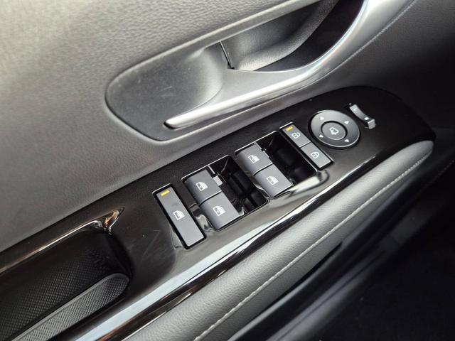 Hyundai TUCSON Trend 1.6 T-GDI 150PS Automatik TZ 2026 Teil-Leder Sitzheizung v+h Lenkradheizung Klimaautomatik Navi Touchscreen DAB+ Apple CarPlay + Android Auto PDC R&uuml;ckf.-Kamera Matrix-LED-Scheinw. 