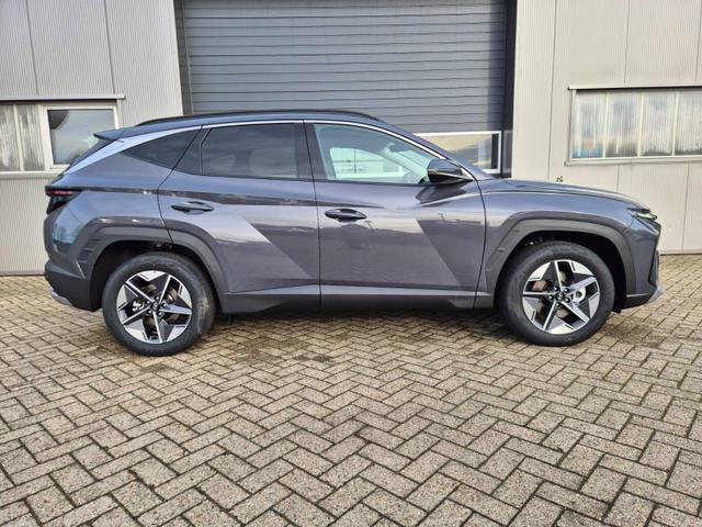Hyundai TUCSON Trend 1.6 T-GDI 150PS Automatik TZ 2026 Teil-Leder Sitzheizung v+h Lenkradheizung Klimaautomatik Navi Touchscreen DAB+ Apple CarPlay + Android Auto PDC R&uuml;ckf.-Kamera Matrix-LED-Scheinw. 