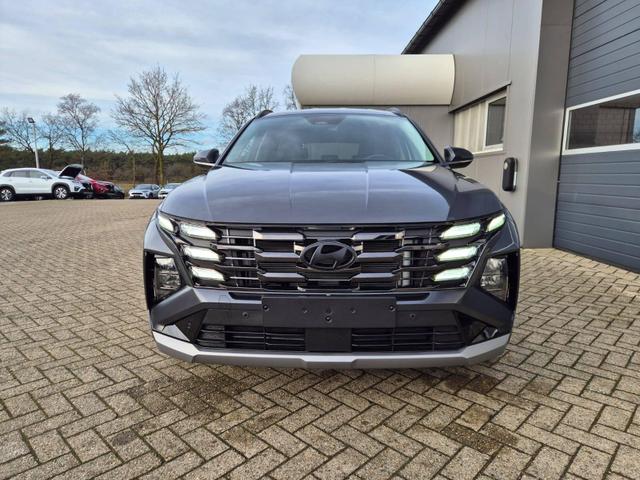 Hyundai TUCSON Trend 1.6 T-GDI 150PS Automatik TZ 2026 Teil-Leder Sitzheizung v+h Lenkradheizung Klimaautomatik Navi Touchscreen DAB+ Apple CarPlay + Android Auto PDC R&uuml;ckf.-Kamera Matrix-LED-Scheinw. 
