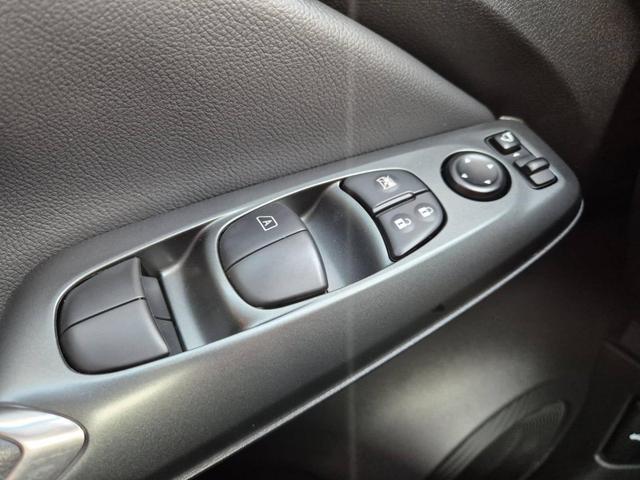 Nissan Juke 1.0 DIG-T 114PS Acenta Klimaautomatik Sitzheizung R&uuml;ckf.Kamera Bluetooth Touchscreen wireless Apple CarPlay Android Auto 