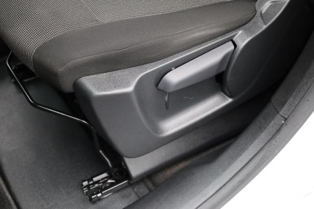 Peugeot Partner 1.5 BlueHDI 130PS Automatik NEUES MODELL 2-Sitzer Apple CarPlay Android Auto AHK Klima Bluetooth DAB PDC v+h R&uuml;ckf.Kamera Tempomat Ganzj.Reifen 