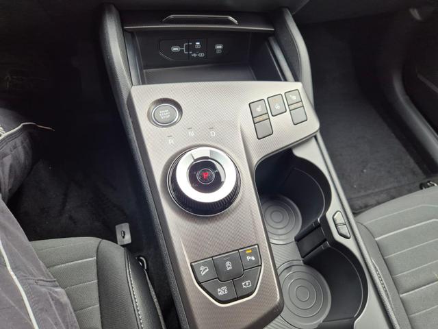 Kia Sportage Spirit 1.6 T-GDI 150PS DCT NEUES MODELL MY26 FACELIFT Teil-Leder 18"LM Sitzheizung v+h Lenkradheizung Klimaautomatik ACC Navi Bluetooth Touchscreen Apple CarPlay Android Auto PDC R&uuml;ckf.Kamera 2x Keyless 