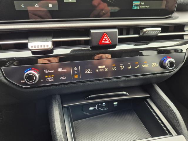 Kia Sportage Spirit 1.6 T-GDI 150PS DCT NEUES MODELL MY26 FACELIFT Teil-Leder 18"LM Sitzheizung v+h Lenkradheizung Klimaautomatik ACC Navi Bluetooth Touchscreen Apple CarPlay Android Auto PDC R&uuml;ckf.Kamera 2x Keyless 