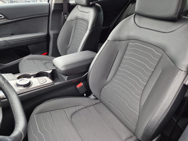 Kia Sportage Spirit 1.6 T-GDI 150PS DCT NEUES MODELL MY26 FACELIFT Teil-Leder 18"LM Sitzheizung v+h Lenkradheizung Klimaautomatik ACC Navi Bluetooth Touchscreen Apple CarPlay Android Auto PDC R&uuml;ckf.Kamera 2x Keyless 