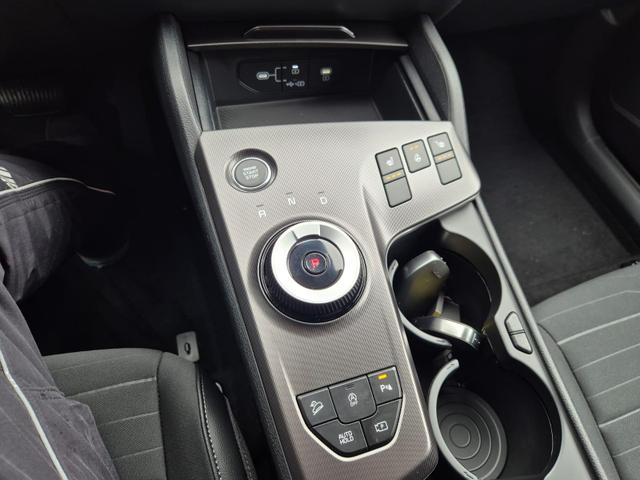 Kia Sportage Spirit 1.6 T-GDI 150PS DCT NEUES MODELL MY26 FACELIFT Teil-Leder 18"LM Sitzheizung v+h Lenkradheizung Klimaautomatik ACC Navi Bluetooth Touchscreen Apple CarPlay Android Auto PDC R&uuml;ckf.Kamera 2x Keyless 