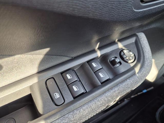 Opel Frontera GS 1.2 HEV 110PS Automatik Sitzheizung Lenkradheizung Frontscheibe beheizb. PDC v+h R&uuml;ckf.Kamera Navi Apple CarPlay Android Auto Touchscreen 17"LM 