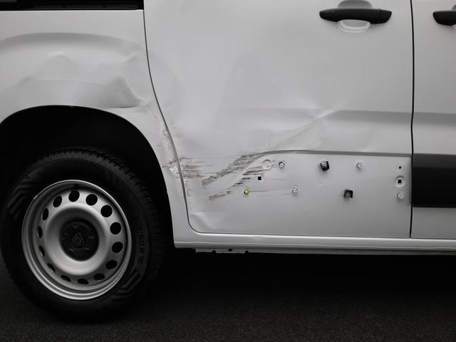 Peugeot Partner 1.5 BlueHDI 130PS Automatik NEUES MODELL 2-Sitzer Apple CarPlay Android Auto AHK Klima Bluetooth DAB PDC v+h R&uuml;ckf.Kamera Tempomat Ganzj.Reifen 