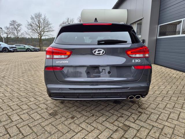 Hyundai i30 Kombi 1.6 T-GDI 150PS Automatik N-Line MY2026 Sitzheizung Lenkradheizung Klimaautomatik Navi 10,3"-Touchscreen Bluelink Apple CarPlay + Android Auto PDC v+h R&uuml;ckf.Kamera 18-LM 