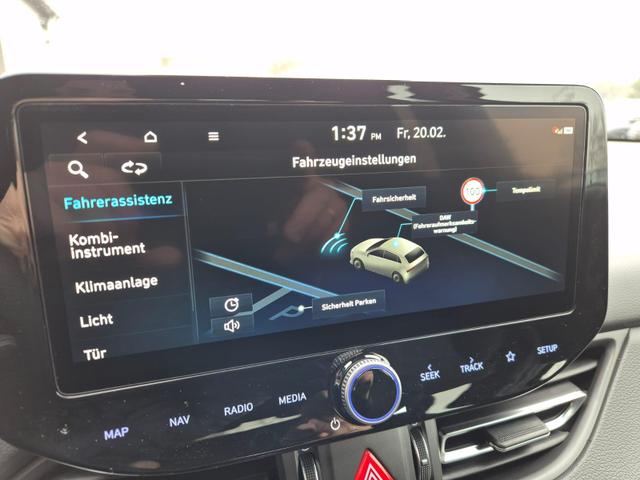 Hyundai i30 Kombi 1.6 T-GDI 150PS Automatik N-Line MY2026 Sitzheizung Lenkradheizung Klimaautomatik Navi 10,3"-Touchscreen Bluelink Apple CarPlay + Android Auto PDC v+h R&uuml;ckf.Kamera 18-LM 