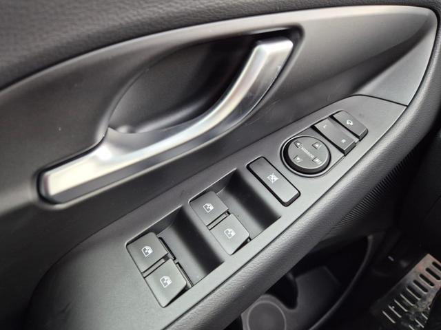 Hyundai i30 Kombi 1.6 T-GDI 150PS Automatik N-Line MY2026 Sitzheizung Lenkradheizung Klimaautomatik Navi 10,3"-Touchscreen Bluelink Apple CarPlay + Android Auto PDC v+h R&uuml;ckf.Kamera 18-LM 