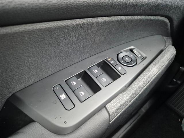 Kia Sportage Spirit 1.6 T-GDI 150PS Automatik NEUES MODELL MY26 FACELIFT Teil-Leder 18"LM Sitzheizung v+h Lenkradheizung Klimaautomatik ACC Navi Bluetooth Touchscreen Apple CarPlay Android Auto PDC R&uuml;ckf.Kamera 2x Keyless 