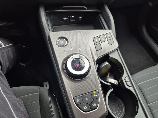 Kia Sportage Spirit 1.6 T-GDI 150PS Automatik NEUES MODELL MY26 FACELIFT Teil-Leder 18"LM Sitzheizung v+h Lenkradheizung Klimaautomatik ACC Navi Bluetooth Touchscreen Apple CarPlay Android Auto PDC R&uuml;ckf.Kamera 2x Keyless 