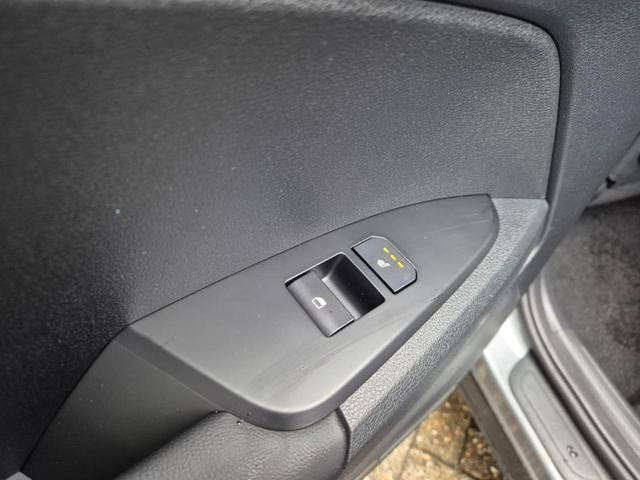 Kia Sportage Spirit 1.6 T-GDI 150PS Automatik NEUES MODELL MY26 FACELIFT Teil-Leder 18"LM Sitzheizung v+h Lenkradheizung Klimaautomatik ACC Navi Bluetooth Touchscreen Apple CarPlay Android Auto PDC R&uuml;ckf.Kamera 2x Keyless 