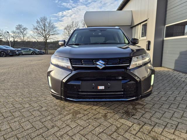 Suzuki Vitara Comfort+ 110PS Automatik MHEV 1.4 Boosterjet Teilleder Navi Klimaautomatik Sitzheizung ACC PDC v+h R&uuml;ckf.Kamera Suzuki-Radio Apple CarPlay Android Auto Touchscreen 2xKeyless 17-LM 
