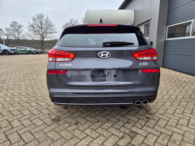 Hyundai i30 Kombi 1.6 T-GDI 150PS Automatik N-Line MY2026 Sitzheizung Lenkradheizung Klimaautomatik Navi 10,3"-Touchscreen Bluelink Apple CarPlay + Android Auto PDC v+h R&uuml;ckf.Kamera 18-LM 