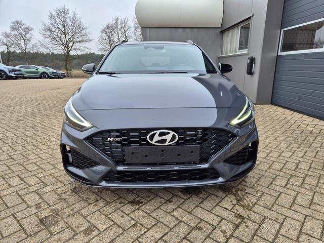 Hyundai i30 Kombi 1.6 T-GDI 150PS Automatik N-Line MY2026 Sitzheizung Lenkradheizung Klimaautomatik Navi 10,3"-Touchscreen Bluelink Apple CarPlay + Android Auto PDC v+h R&uuml;ckf.Kamera 18-LM 