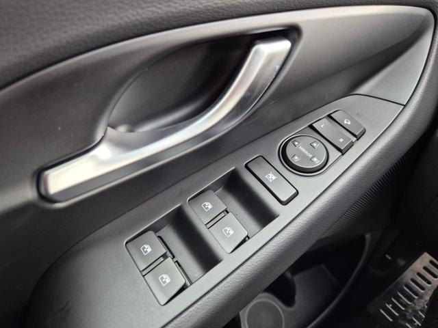 Hyundai i30 Kombi 1.6 T-GDI 150PS Automatik N-Line MY2026 Sitzheizung Lenkradheizung Klimaautomatik Navi 10,3"-Touchscreen Bluelink Apple CarPlay + Android Auto PDC v+h R&uuml;ckf.Kamera 18-LM 