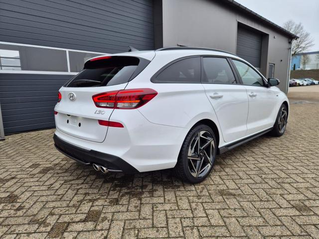 Hyundai i30 Kombi 1.6 T-GDI 150PS Automatik N-Line MY2026 Sitzheizung Lenkradheizung Klimaautomatik Navi 10,3"-Touchscreen Bluelink Apple CarPlay + Android Auto PDC v+h R&uuml;ckf.Kamera 18-LM 