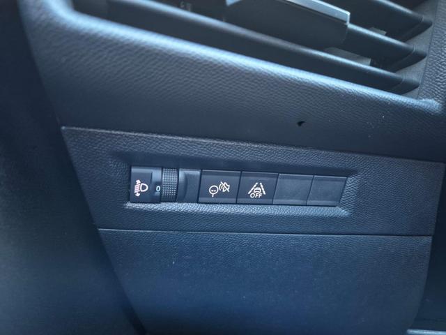 Opel Frontera GS 1.2 HEV 110PS Automatik Sitzheizung Lenkradheizung Frontscheibe beheizb. Klimaautomatik PDC v+h R&uuml;ckf.Kamera Navi Apple CarPlay Android Auto Touchscreen 17"LM 