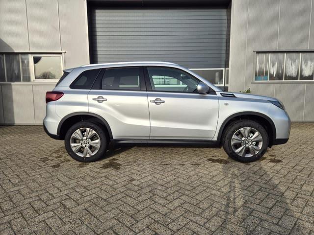 Suzuki Vitara Comfort 110PS Automatik MHEV 1.4 Boosterjet Klimaautomatik Sitzheizung Navi ACC PDC R&uuml;ckf.Kamera Suzuki-Radio Apple CarPlay Android Auto Touchscreen 2xKeyless 17-LM 