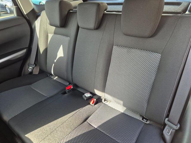 Suzuki Vitara Comfort 110PS MHEV 4x4 ALLGRIP 1.4 Boosterjet Allrad Navi Klimaautomatik Sitzheizung ACC PDC R&uuml;ckf.Kamera Suzuki-Radio Apple CarPlay Android Auto Touchscreen 2xKeyless 17-LM 