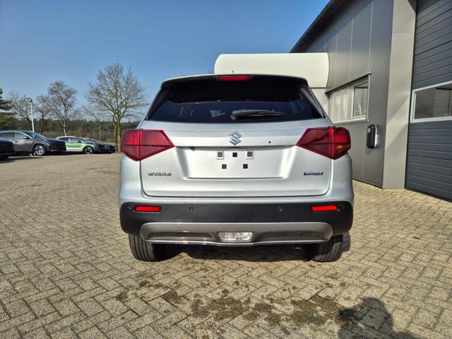 Suzuki Vitara Comfort+ 110PS Automatik MHEV 1.4 Boosterjet Teilleder Navi Klimaautomatik Sitzheizung ACC PDC v+h R&uuml;ckf.Kamera Suzuki-Radio Apple CarPlay Android Auto Touchscreen 2xKeyless 17-LM 