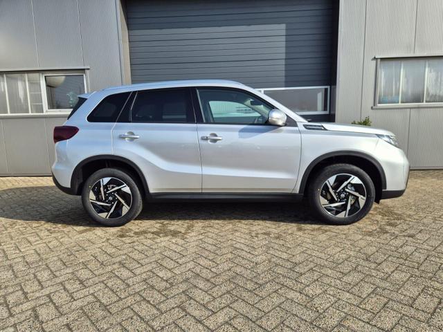 Suzuki Vitara Comfort+ 110PS Automatik MHEV 1.4 Boosterjet Teilleder Navi Klimaautomatik Sitzheizung ACC PDC v+h R&uuml;ckf.Kamera Suzuki-Radio Apple CarPlay Android Auto Touchscreen 2xKeyless 17-LM 