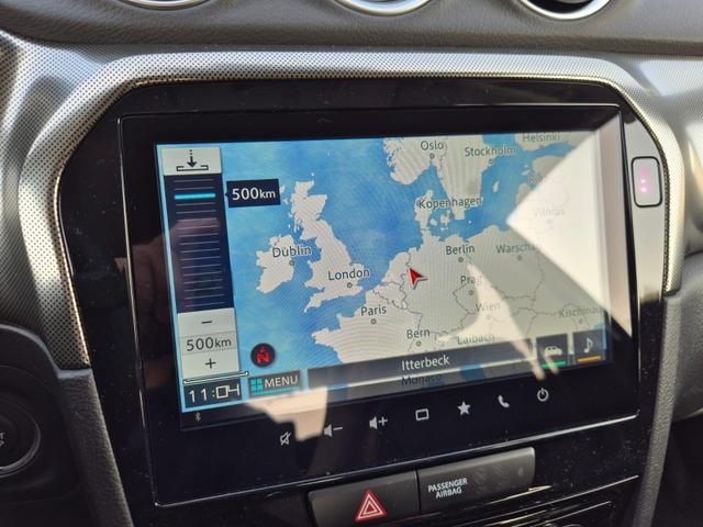 Suzuki Vitara Comfort+ 110PS Automatik MHEV 1.4 Boosterjet Teilleder Navi Klimaautomatik Sitzheizung ACC PDC v+h R&uuml;ckf.Kamera Suzuki-Radio Apple CarPlay Android Auto Touchscreen 2xKeyless 17-LM 