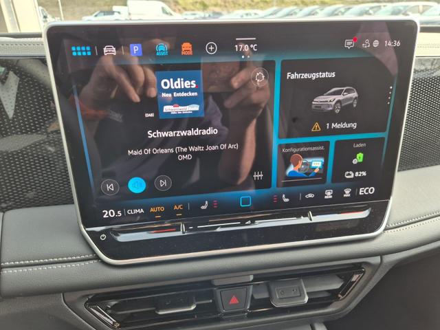 Volkswagen Tiguan Life 1,5 l eHybrid OPF 204PS DSG Design Paket "Dark" LED-Plus-Scheinw. elektr. Heckklappe Sitzheizung v+h Lenkradheizung Frontscheibe beheizb. R&uuml;ckf.Kamera Klimaautomatik VW-Radio Bluetooth wireless Apple CarPlay + Android Auto PDC ACC 2xKeyl 