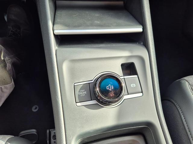 Volkswagen Tiguan Life 1,5 l eHybrid OPF 204PS DSG Design Paket "Dark" LED-Plus-Scheinw. elektr. Heckklappe Sitzheizung v+h Lenkradheizung Frontscheibe beheizb. R&uuml;ckf.Kamera Klimaautomatik VW-Radio Bluetooth wireless Apple CarPlay + Android Auto PDC ACC 2xKeyl 