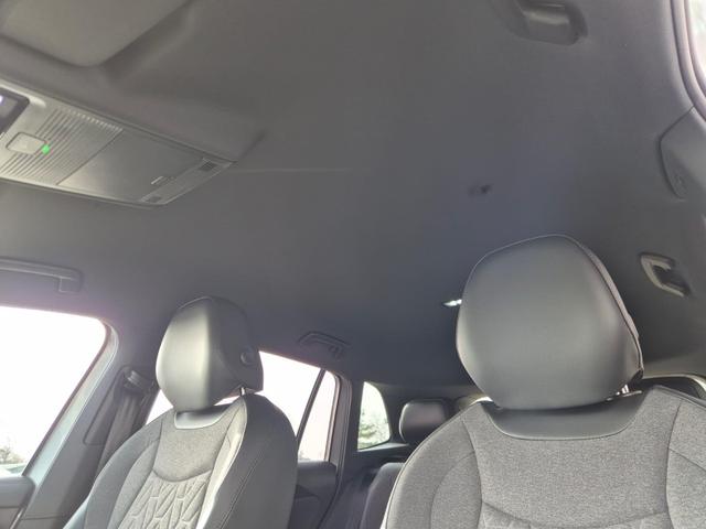 Volkswagen Tiguan Life 1,5 l eHybrid OPF 204PS DSG Design Paket "Dark" LED-Plus-Scheinw. elektr. Heckklappe Sitzheizung v+h Lenkradheizung Frontscheibe beheizb. R&uuml;ckf.Kamera Klimaautomatik VW-Radio Bluetooth wireless Apple CarPlay + Android Auto PDC ACC 2xKeyl 