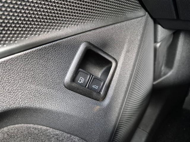 Volkswagen Tiguan Life 1,5 l eHybrid OPF 204PS DSG Design Paket "Dark" LED-Plus-Scheinw. elektr. Heckklappe Sitzheizung v+h Lenkradheizung Frontscheibe beheizb. R&uuml;ckf.Kamera Klimaautomatik VW-Radio Bluetooth wireless Apple CarPlay + Android Auto PDC ACC 2xKeyl 