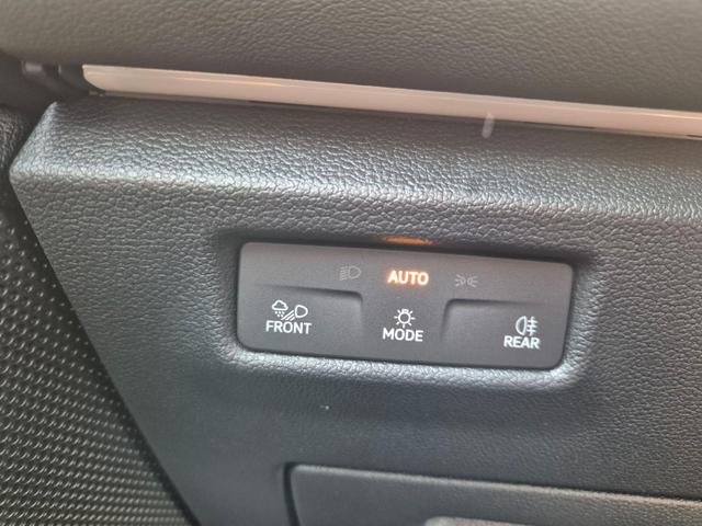 Volkswagen Tiguan Life 1,5 l eHybrid OPF 204PS DSG Design Paket "Dark" LED-Plus-Scheinw. elektr. Heckklappe Sitzheizung v+h Lenkradheizung Frontscheibe beheizb. R&uuml;ckf.Kamera Klimaautomatik VW-Radio Bluetooth wireless Apple CarPlay + Android Auto PDC ACC 2xKeyl 