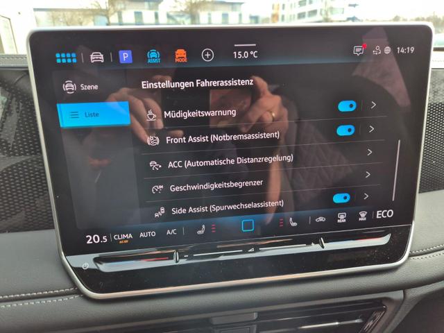 Volkswagen Tiguan Life 1,5 l eHybrid OPF 204PS DSG Design Paket "Dark" LED-Plus-Scheinw. elektr. Heckklappe Sitzheizung v+h Lenkradheizung Frontscheibe beheizb. R&uuml;ckf.Kamera Klimaautomatik VW-Radio Bluetooth wireless Apple CarPlay + Android Auto PDC ACC 2xKeyl 