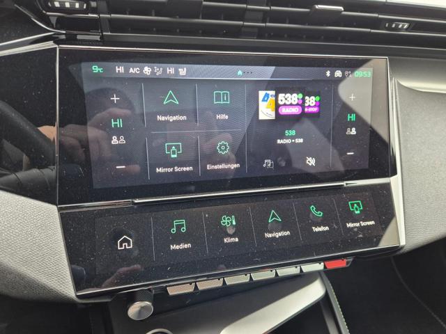 Peugeot 308 SW GT Exclusive 1.2 Hybrid 145PS Automatik Matrix-LED elektr. PanoDach Heckklappe Sitzheizung Lenkradheizung Navi 10" HD-Touchscreen wireless Apple CarPlay + Android Auto FOCAL-System 2x Keyless ACC 4x Kamera PDC v+h 18"LM 